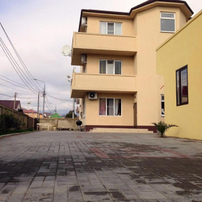 Guest House on Kamyshovaya